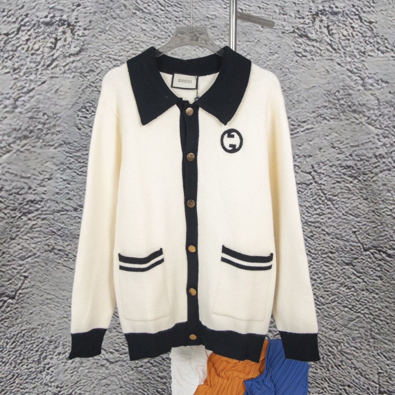 G*u*i coats